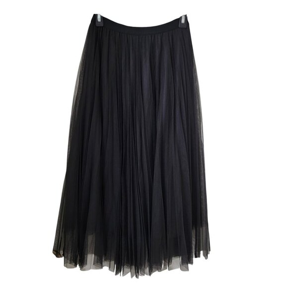 Black Mesh Overlay Midi Length Pleated Skirt - Picture 2 of 9